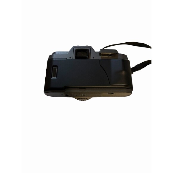 Pentax P30t 35mm Camera With a 1.2 50mm Lens - Picture 7 of 15